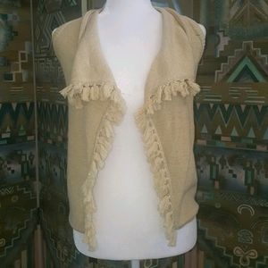 Girl's Lilly Pulitzer fringe lightweight vest